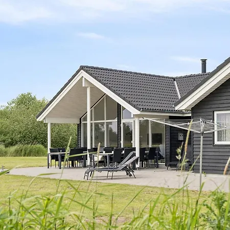 Feriehus Lovely In Idestrup With Wifi Bøtø By